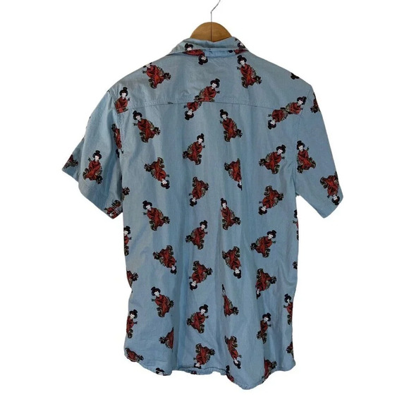 Disco Panda Mens Button Up Shirt Size Large Japanese Geisha Patterned Pocket Top - Picture 2 of 4